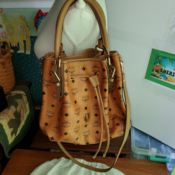 COPY - MCM EUC VISESTOS LEATHER DRAWSTRING CROSSBODY TOTE - Picture 1 of 13